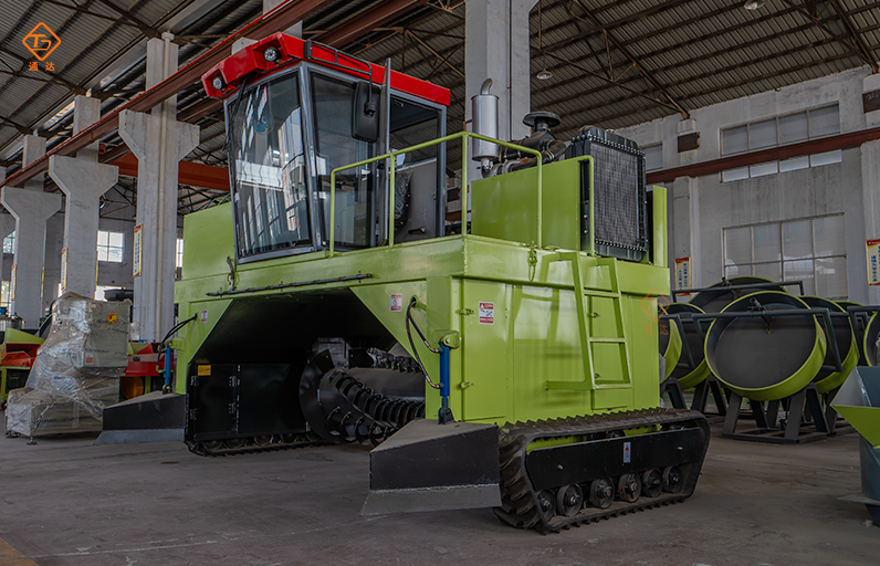 小型有機肥翻拋機工作原理,履帶翻拋機多少錢一臺 小型有機肥翻拋機工作原理,履帶翻拋機多少錢一臺